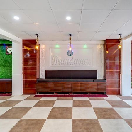 Hotel Brundavan International Guntūr Buitenkant foto